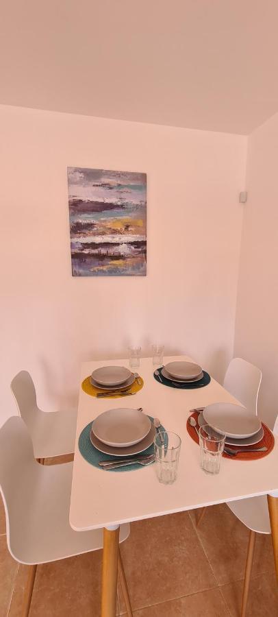 Beautiful Garden Flat Nearly Refurbished Free Wifi Appartamento *